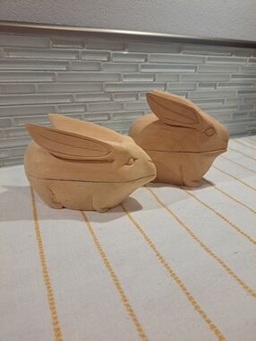 Vtg 2 Wooden Bunny Trinket Box, Natural Wood Primitive Rabbit